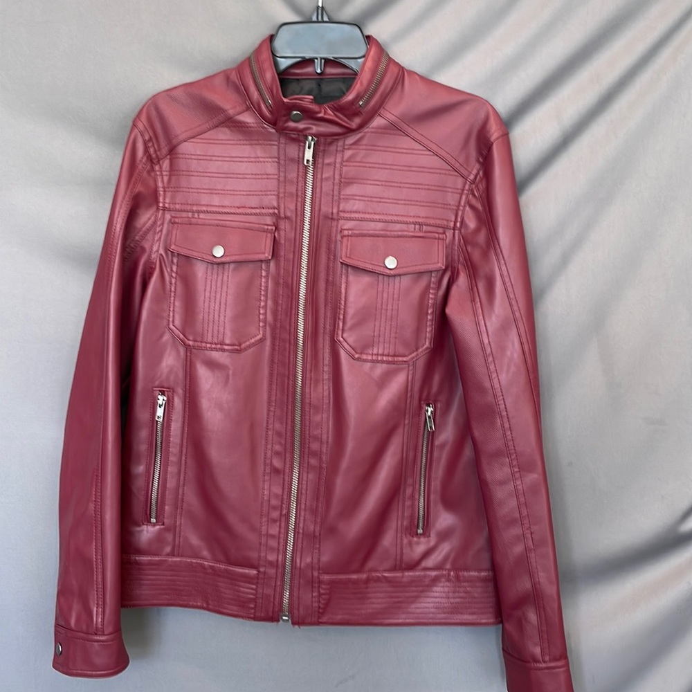 💥G BY GUESS BURGUNDY PU LEATHER JACKET‼️NWT! SZ S